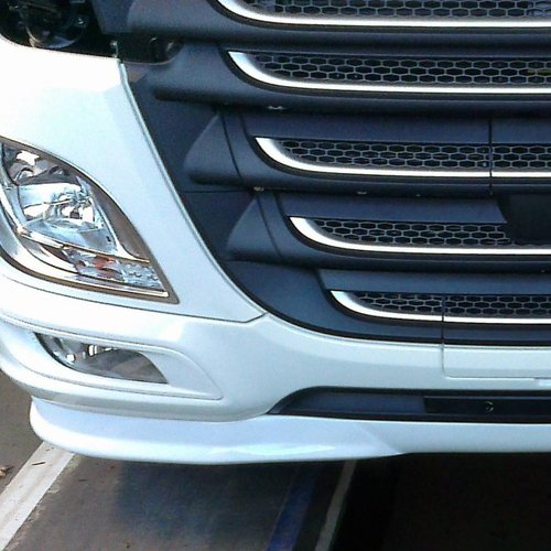 Přídavný spoiler pod nárazník DAF XF 106