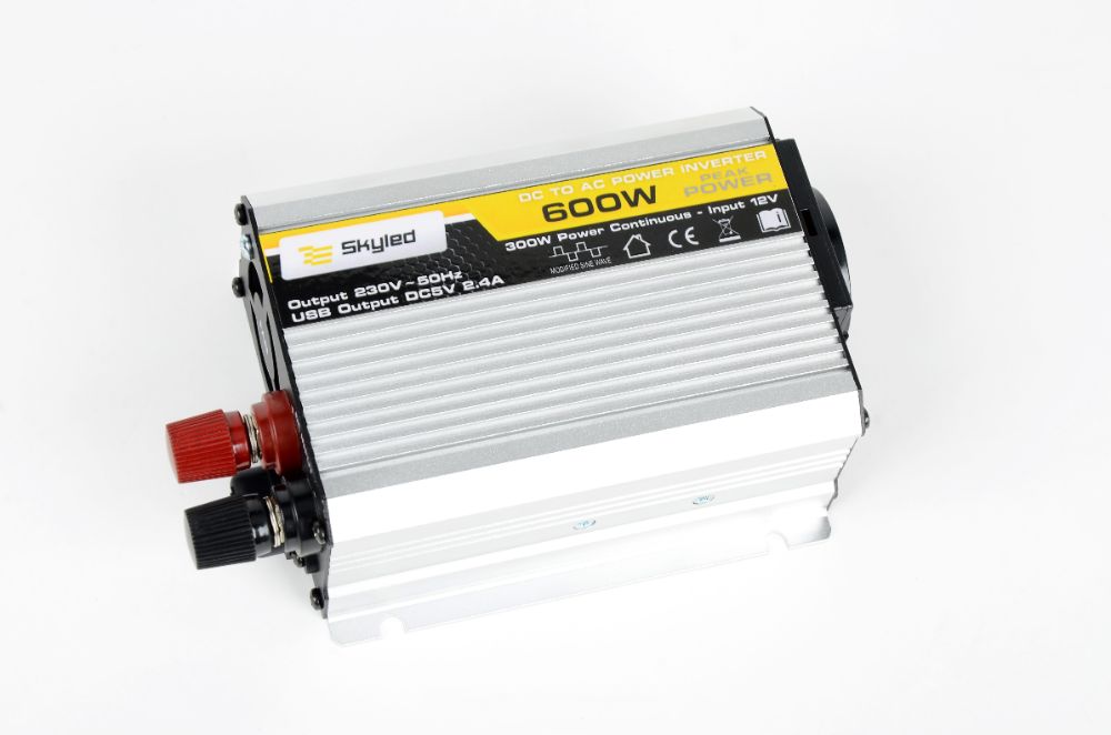 Měnič napětí Skyled 12V/230V, 600W (300W trvalý), modifikovaný Sinus
