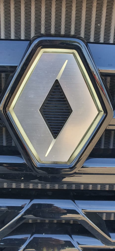 Nerezové podsvícené logo Renault T 2021- 22x18cm, Studená bílá 24V
