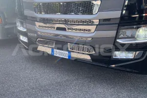 Nerezový lišta na SPZ pro Scania NTG S/R nízký nárazník