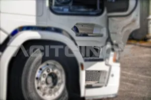 Nerezové lišty do schodů, Scania NTG R