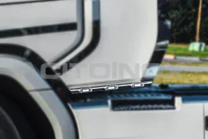 Nerezový rám pod spoiler ø40mm se 3 LED oranžovými pozičkami, Scania NTG S/R