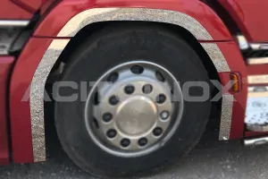 Nerezové lišty na blatník, Scania NTG S/R