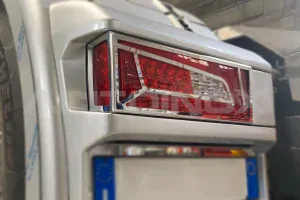 Nerezové rámečky brzdových světel, Scania NTG S