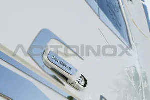 Nerezový rámeček okolo kliky, Volvo FH4 a FH5