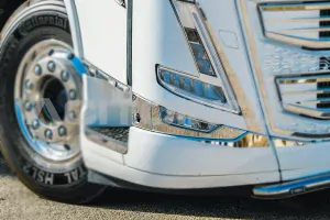 Nerezové lišty pod světla, Volvo FH5