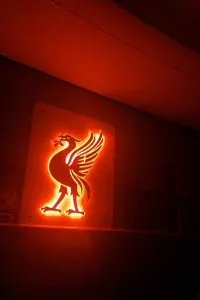 LED podsvícená tabule RGB do kabiny s logem Liverpool
