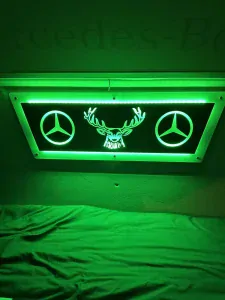 3D LED podsvícená tabule RGB Mercedes s jelenem