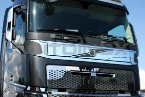 Nerezová lišta nad masku, Volvo FH4