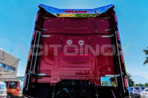 Nerezové lišty profilů spoilerů + centrální lišta na spoiler, DAF XG+