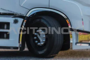 Nerezové lišty blatníku předních kol, Iveco S-Way