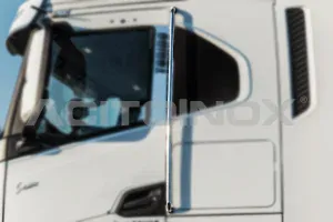 Trubkový rám na přidržení u vstupu do kabiny, Iveco S-Way