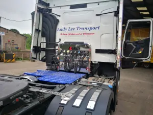 Nerezový rám Kelsa AirBar pro Renault T Range