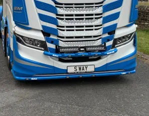 Přední nerezový rám Kelsa MiniBarXL pro Iveco S-way
