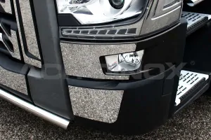 Nerezové lišty na mlhovky, Renault T