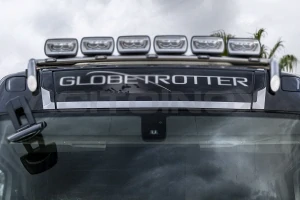 Nerezové lišty nad čelní sklo, Volvo FH AERO