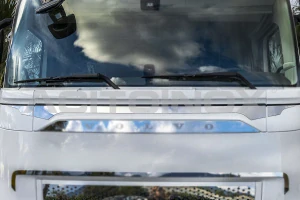 Nerezová lišta pod čelní sklo, Volvo FH AERO
