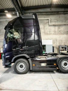 Mezinápravové spoilery 6x4 rozvor 2850 a 3200mm, Volvo FH4/FH5 a FH AERO standard