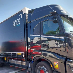 Střešní a zakabinové spoilery Iveco S-WAY Tandem AS