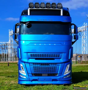 Kryt stěračů ,,květináč" laminát - Volvo FH Aero