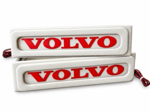Podsvícené základny sedadel VOLVO, béžové, červený nápis, červené podsvícení