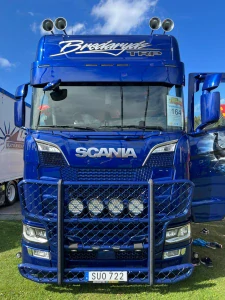Sluneční clona s výřezem pro Scania New Gen S/R 35cm hluboká