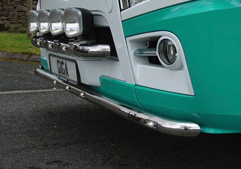 Nerezový rám pod nárazník Kelsa LoBar pro  Mercedes Actros 2012-on Streamspace 2.5m