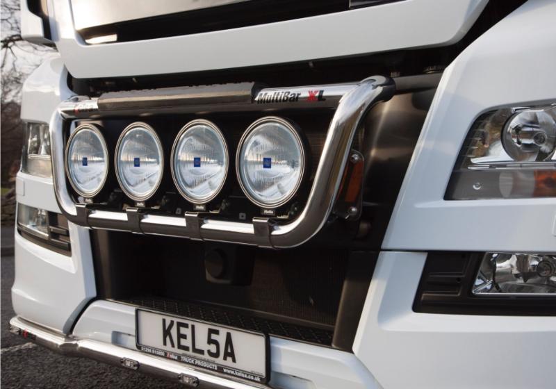 Přední nerezový rám Kelsa MultiBarXL pro Man TGX Euro6 XL | XLX | XXL