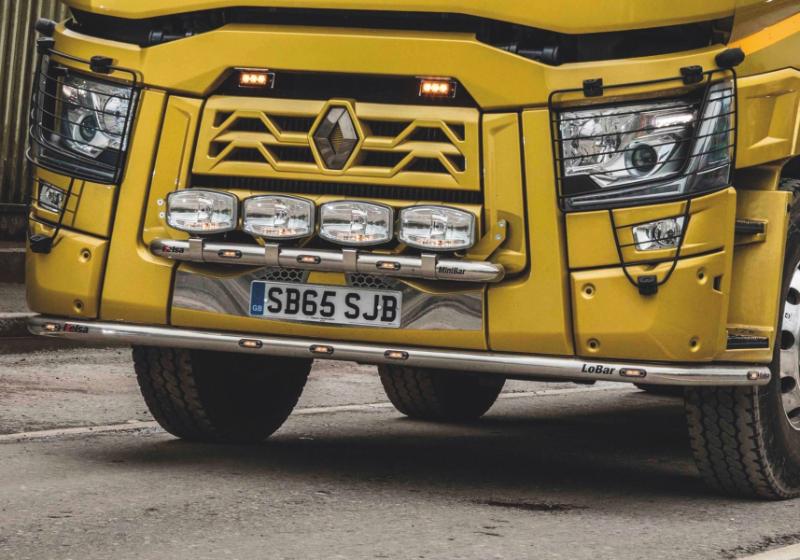 Přední nerezový rám Kelsa MiniBar pro  Renault T Range Long Haul Sleeper