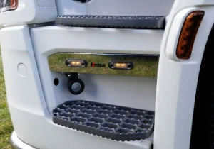 Nerezové lišty do schůdků Kelsa Step Light Strip pro Scania Next Generation R&S nízká, střední, vysoká kabina