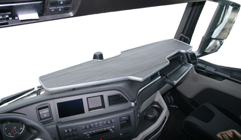 Polička dlouhá s výřezem Man TGX (2020 –)