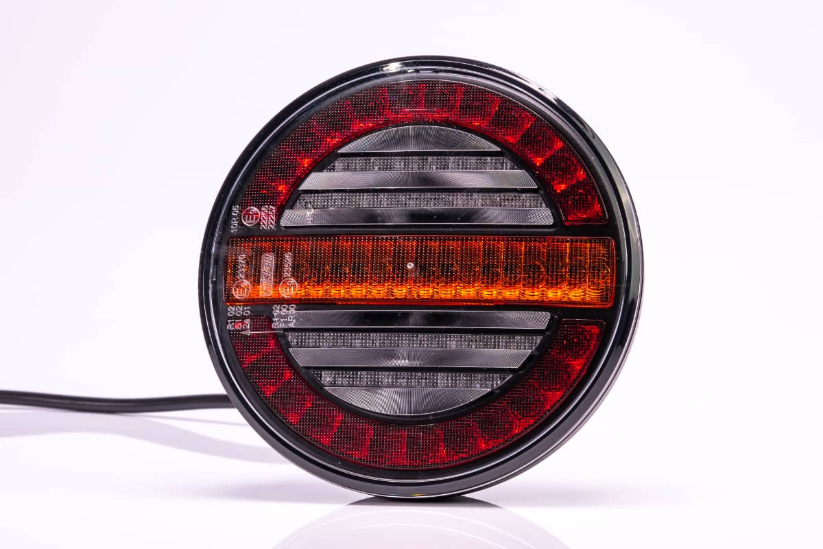 Zadní LED koncové světlo Fristom 12/24V, 140mm, E9, EMC, Koncové, Brzda, Blinkr