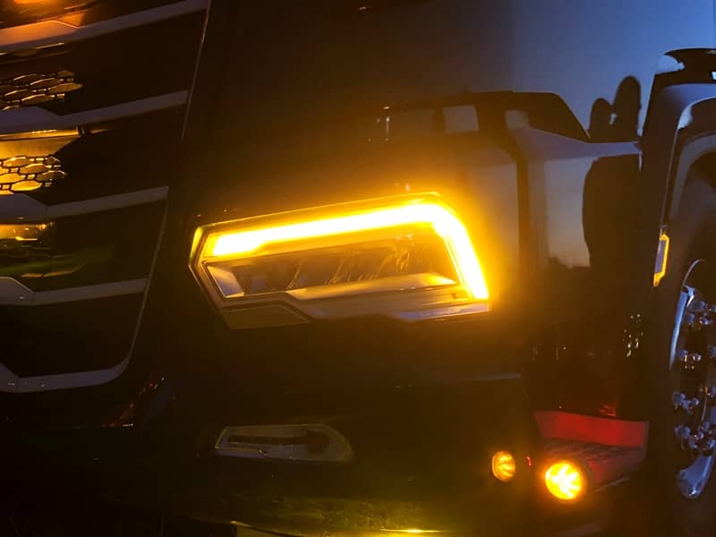 Oranžové LED moduly denního svícení pro DAF XG, XG+ a XF 2021-
