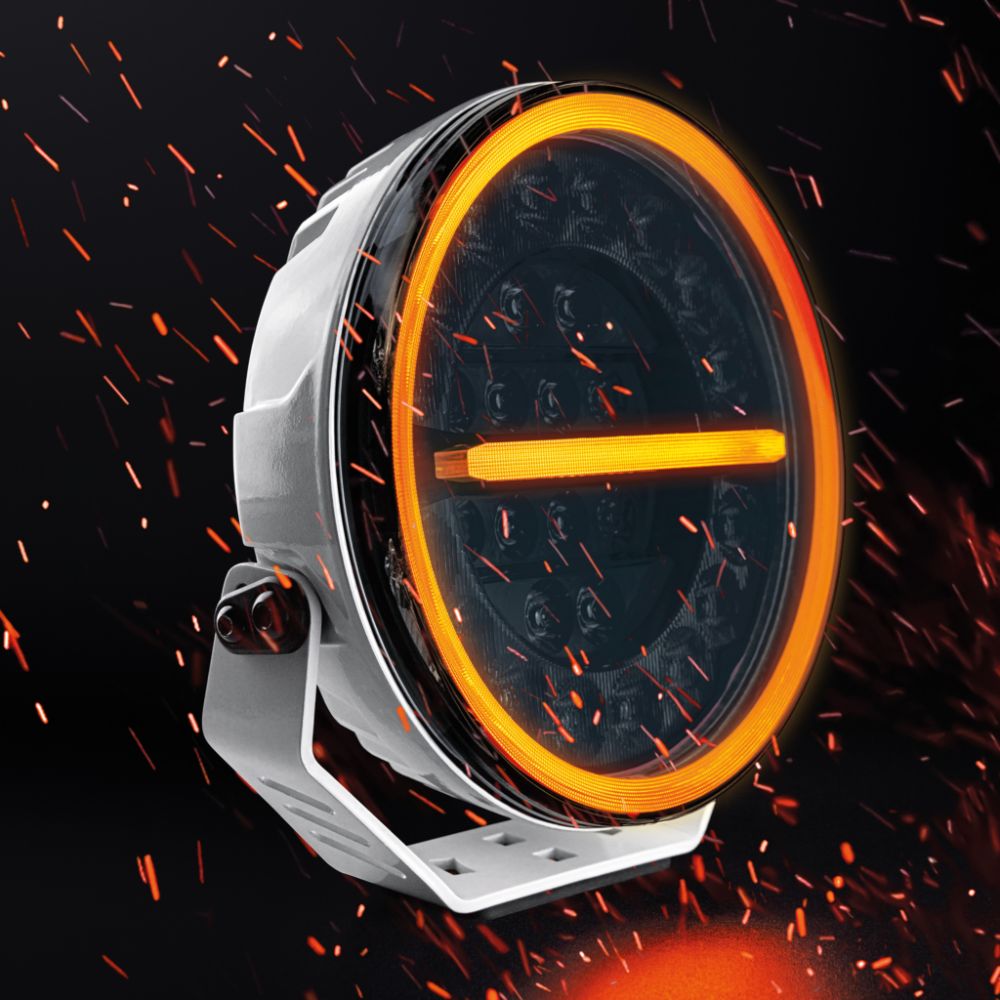 Led reflektor Strands Firefly PRO 9", 220 mm, s pozičním světlem, Strobo, 10-48V, 16800Lm, Bílý