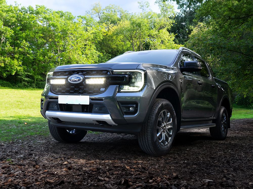 Sada světel do masky Lazer pro Ford Ranger Wildtrak (2023+) 2x Triple-R 850