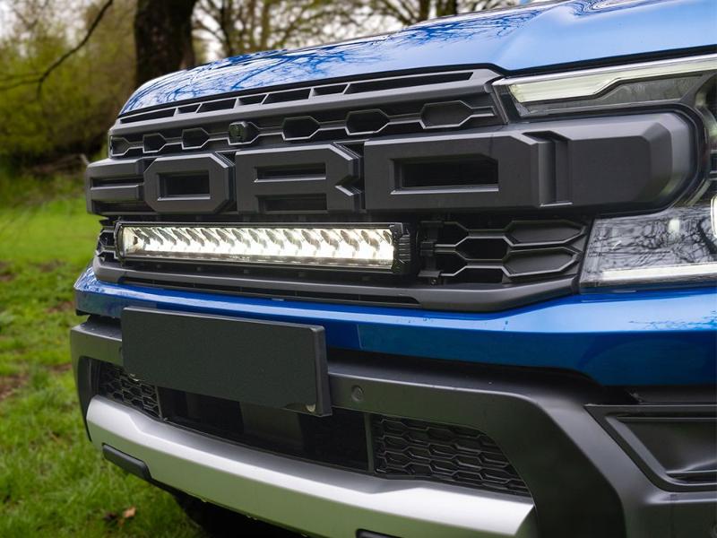 Sada světel do masky Lazer pro Ford Ranger Raptor (2023+) 1x Triple-R 16 Elite