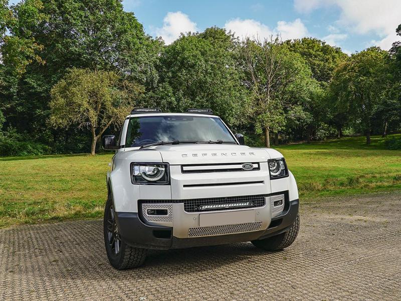 Světlo do nárazníku Lazer pro Land Rover Defender (2020+), Linear-18