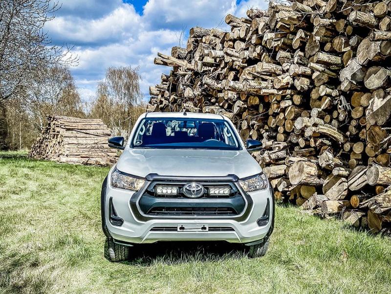 Sada světel do masky Lazer pro Toyota Hilux (2021+), Triple-R 750