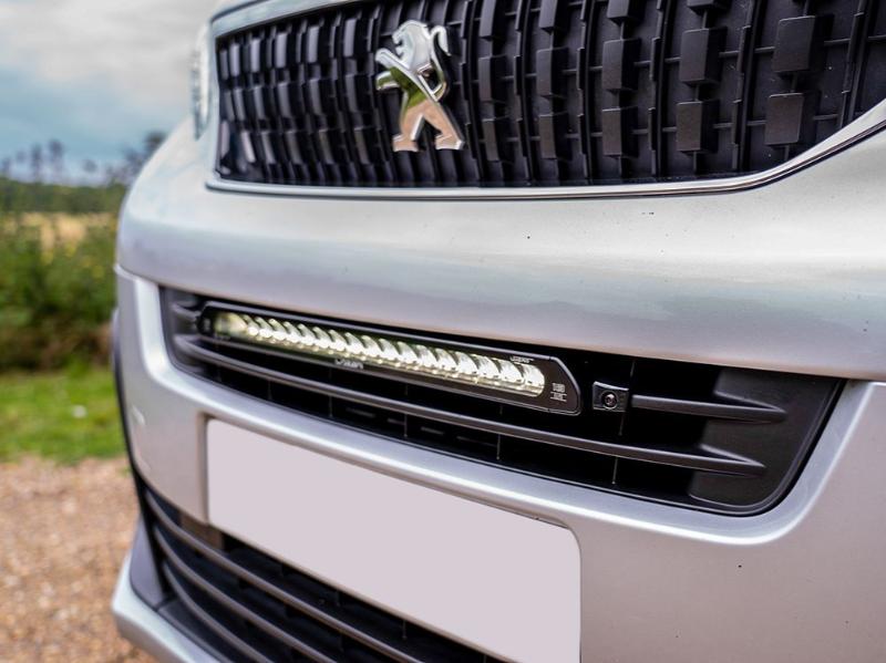 Sada světla do nárazníku Lazer pro Peugeot Expert (2016-2023), Linear-18