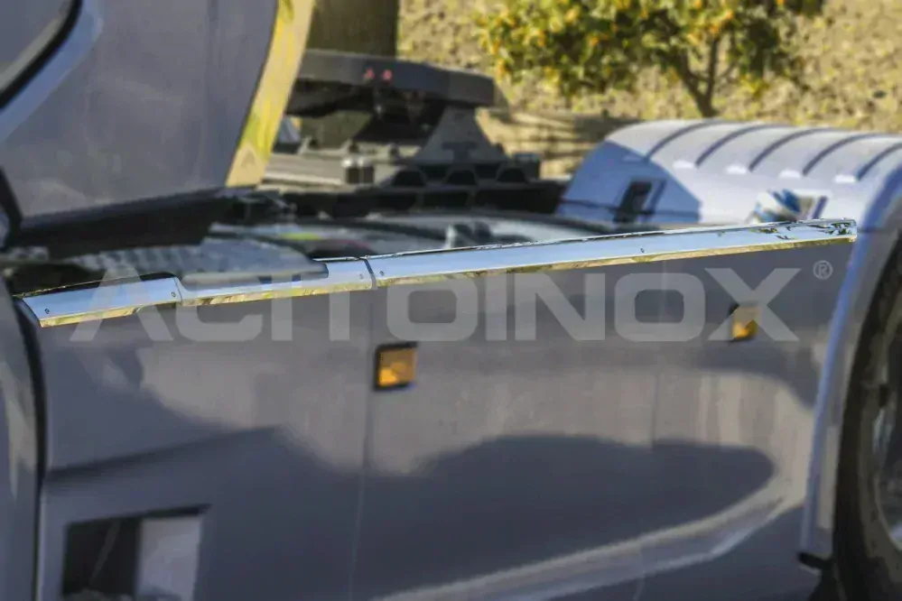 Nerezové lišty mezinápravových spoilerů, Scania NTG S/R