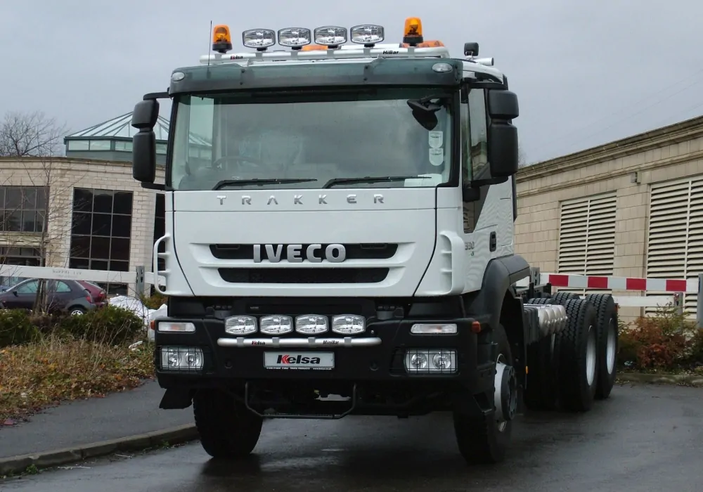 Přední nerezový rám Kelsa MiniBar pro Iveco Trakker