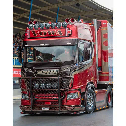 Sluneční clona Scania New generation s 5 výřezy dole