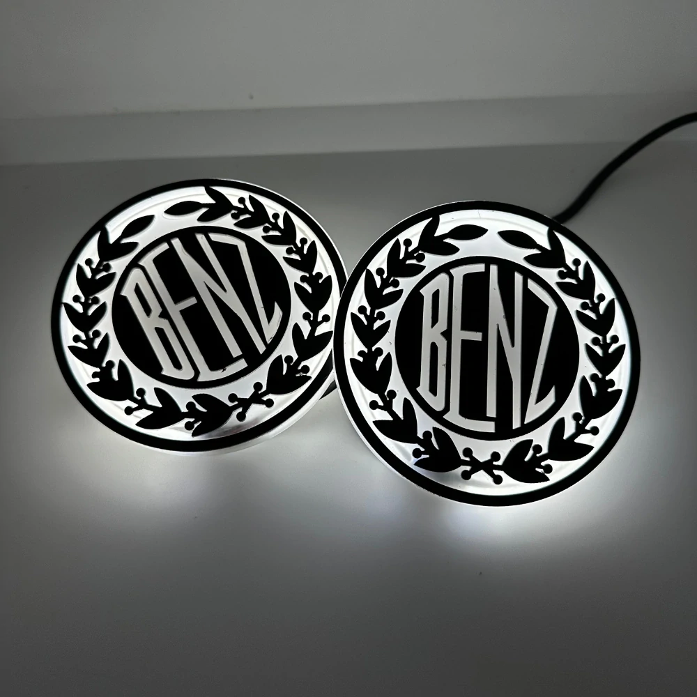 LED podsvícený znak MERCEDES Benz 24V, Studená bílá 2ks