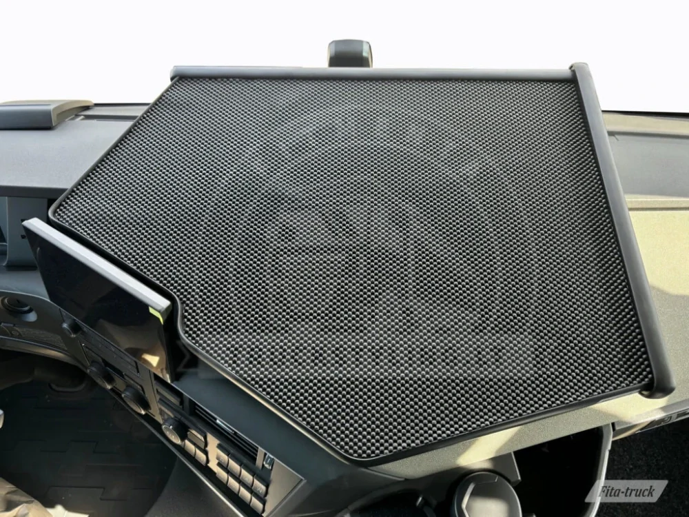 Polička středová pro Volvo FH5 (2021-) - černá
