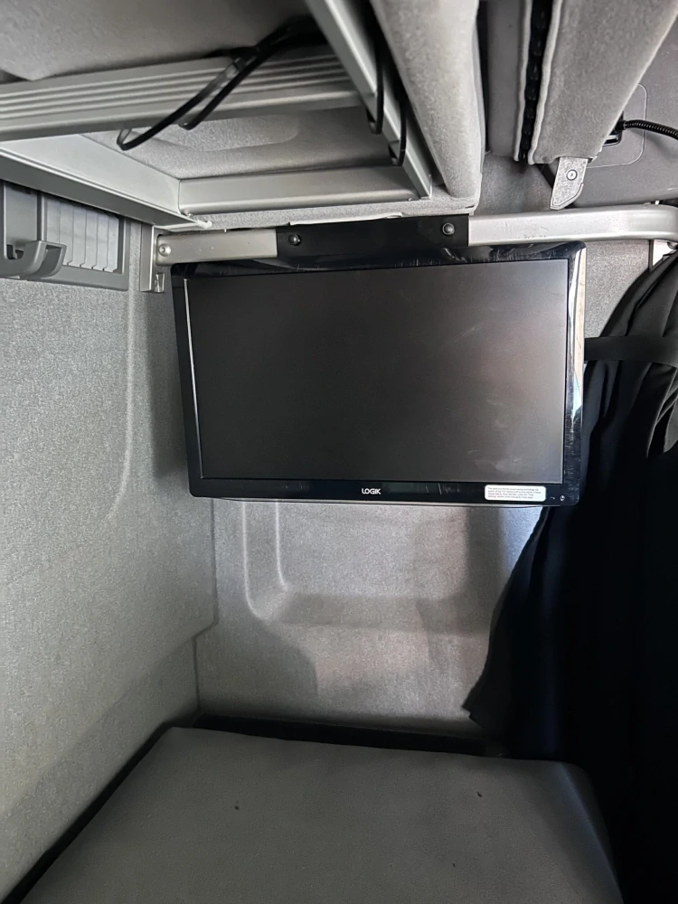 Renault T Range držák TV pro lůžkovou Oblast