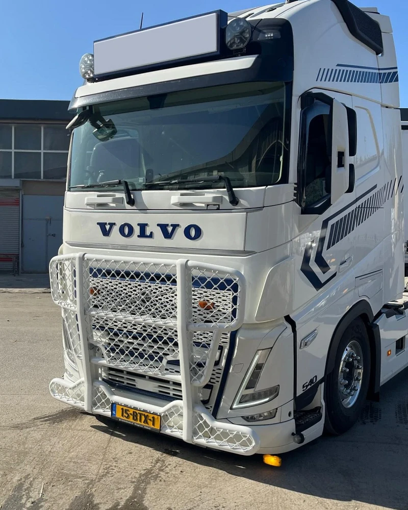 Přední ochranný rám Truck King ,,Bullbar", pro Volvo FH4/FH5