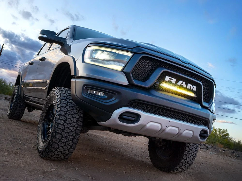 Sada světla do masky Lazer, pro Dodge RAM Rebel (2019-2024), linear-18/glide