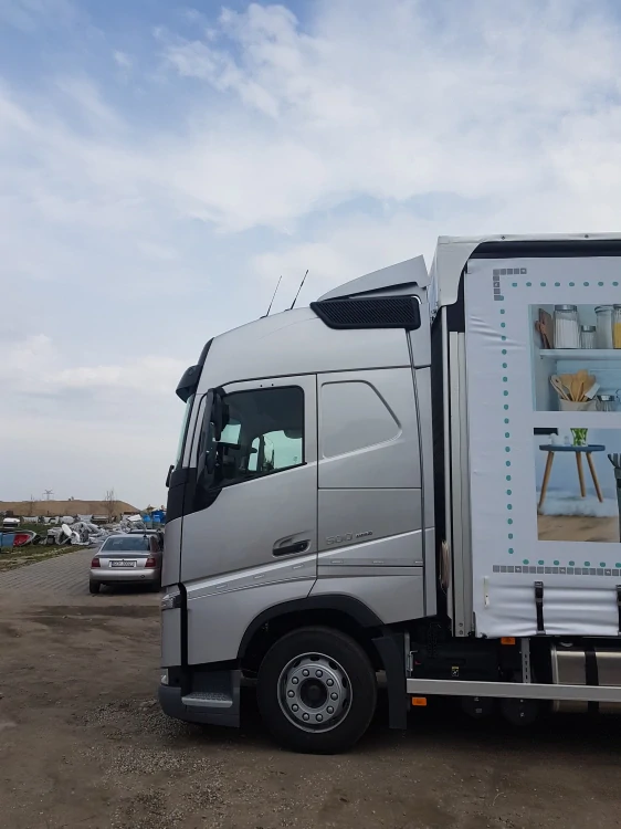 Střešní a zakabinové spoilery pro VOLVO FH4/5 TANDEM Globetrotter