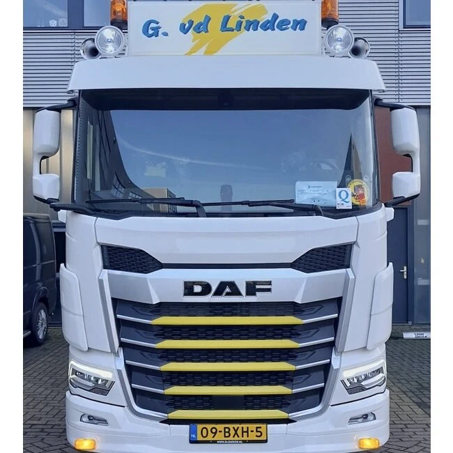 Sluneční clona pro DAF XD, XF s nízkou střechou