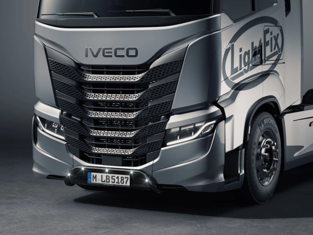 Rám pod nárazník LightFix FRONT-LINER "TARGA" pro IVECO - S-WAY / X-WAY - AS